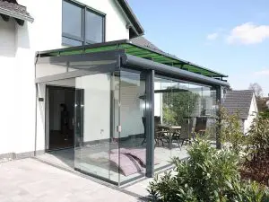 Pose d'un toit de terrasse Sunflex