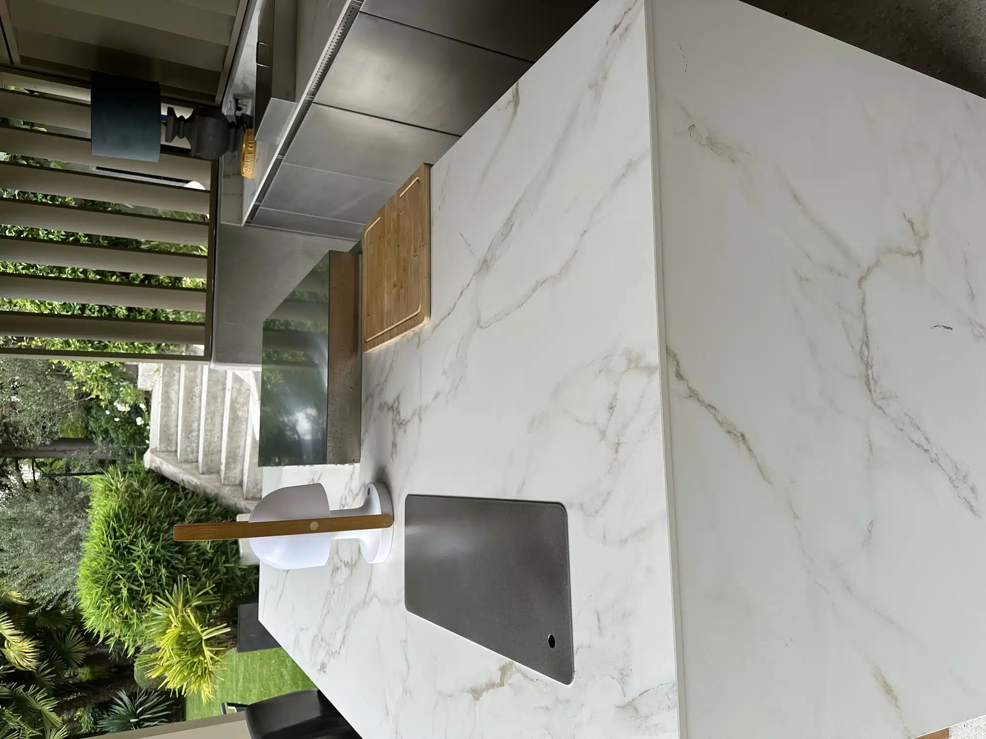 plan de travail cuisine exterieure ilot central